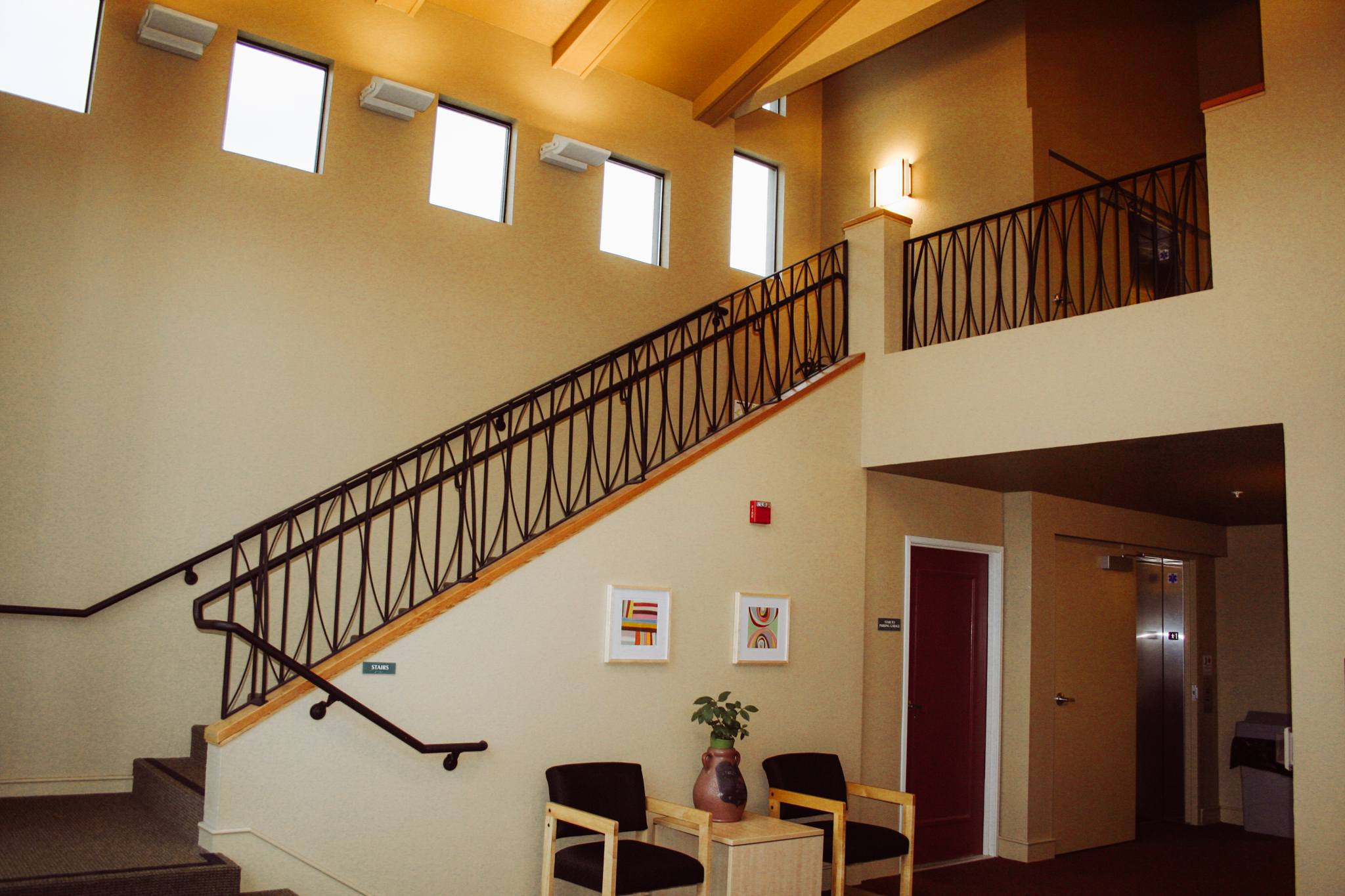 Lobby at Acalanes Court in Walnut Creek, CA.