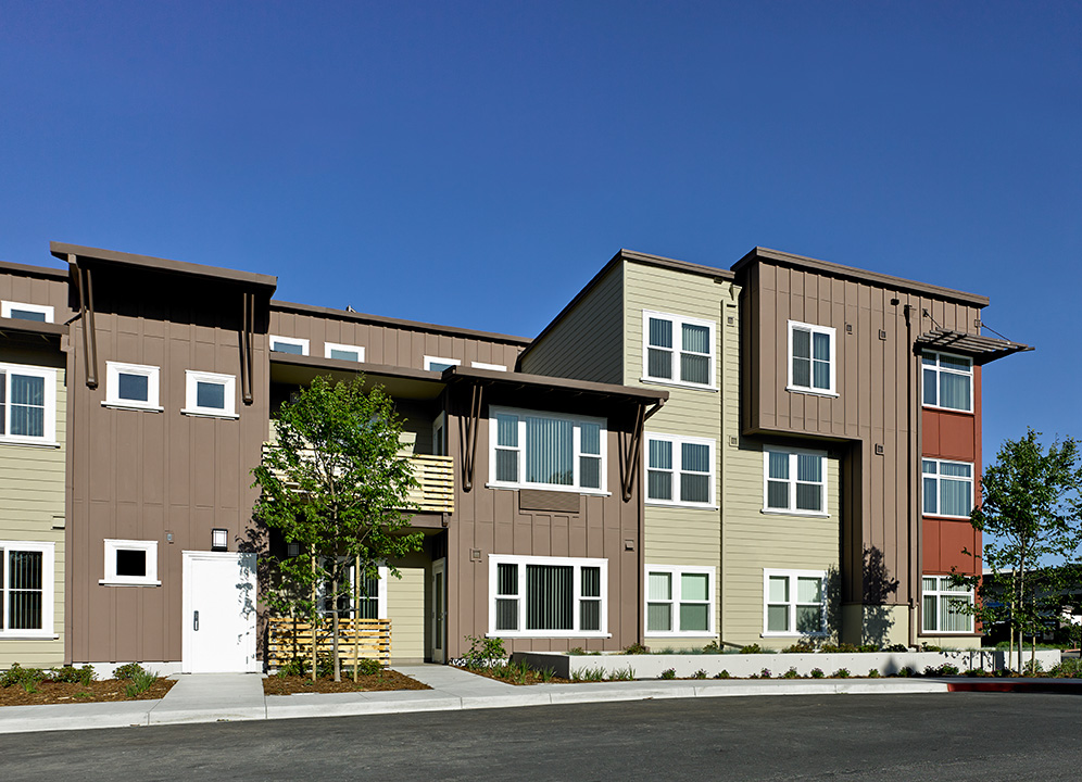 Street view of Arboleda Apartments in Walnut Creek, CA