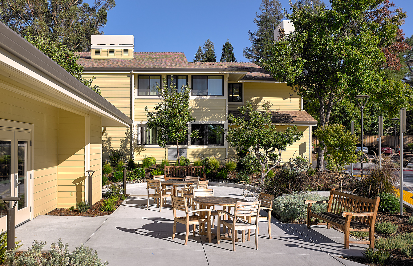 Outdoor seating at Casa Montego in Walnut Creek, CA.