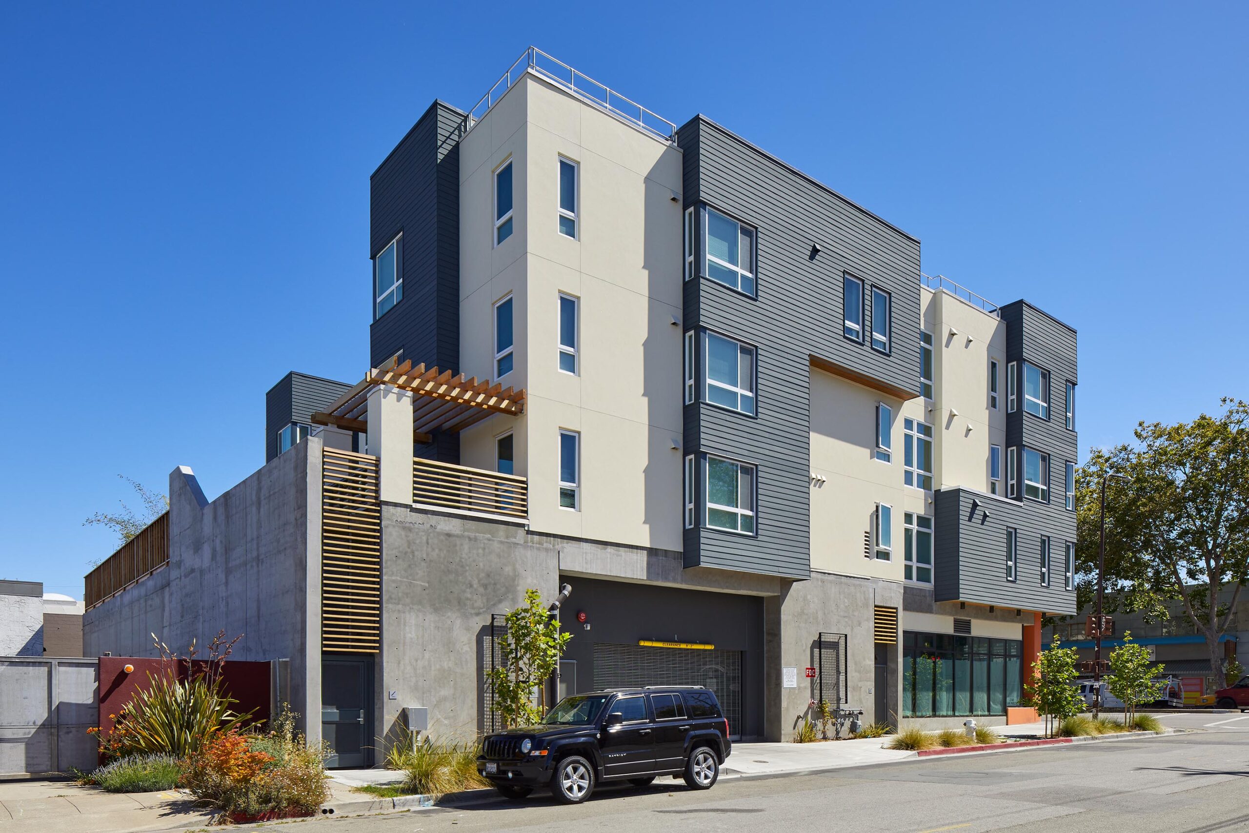 Grayson Apartments on San Pablo Avenue and Grayson Street in Berkeley