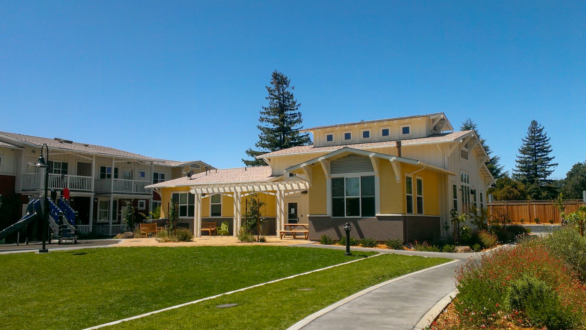 Exterior view of the office at Valley Oak Homes in Petaluma, CA.