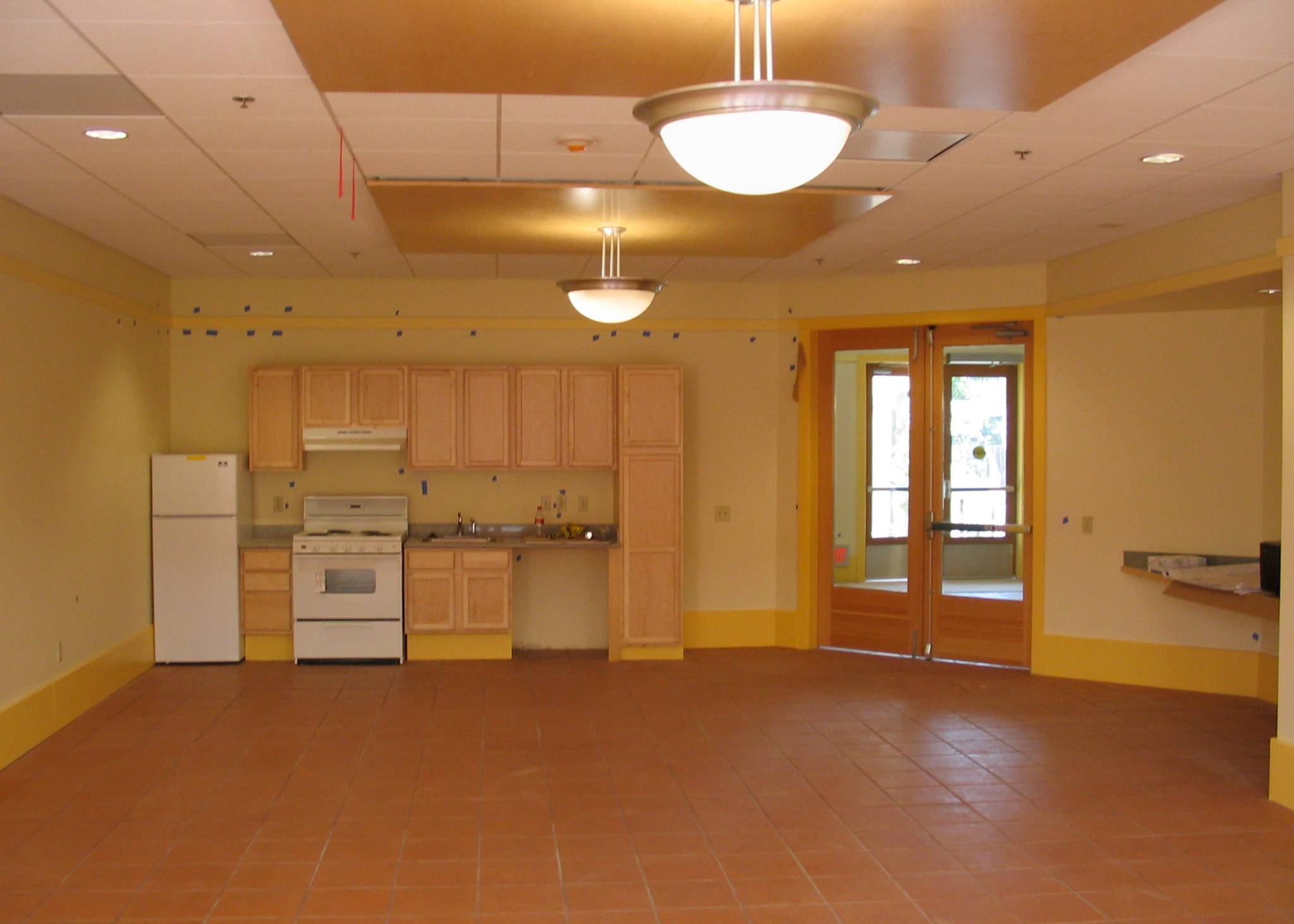 Community room at Sacramento Senior Homes in Berkeley, CA.