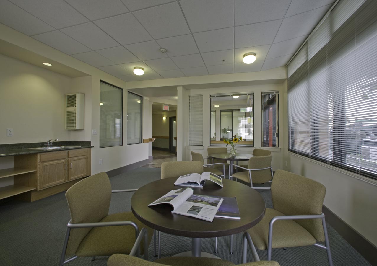 Common area and meeting room at the Orchards on Foothill in Oakland, CA.