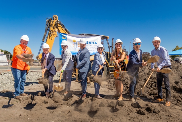 SAHA and the City of Pinole celebrate the groundbreaking of 811 San Pablo.